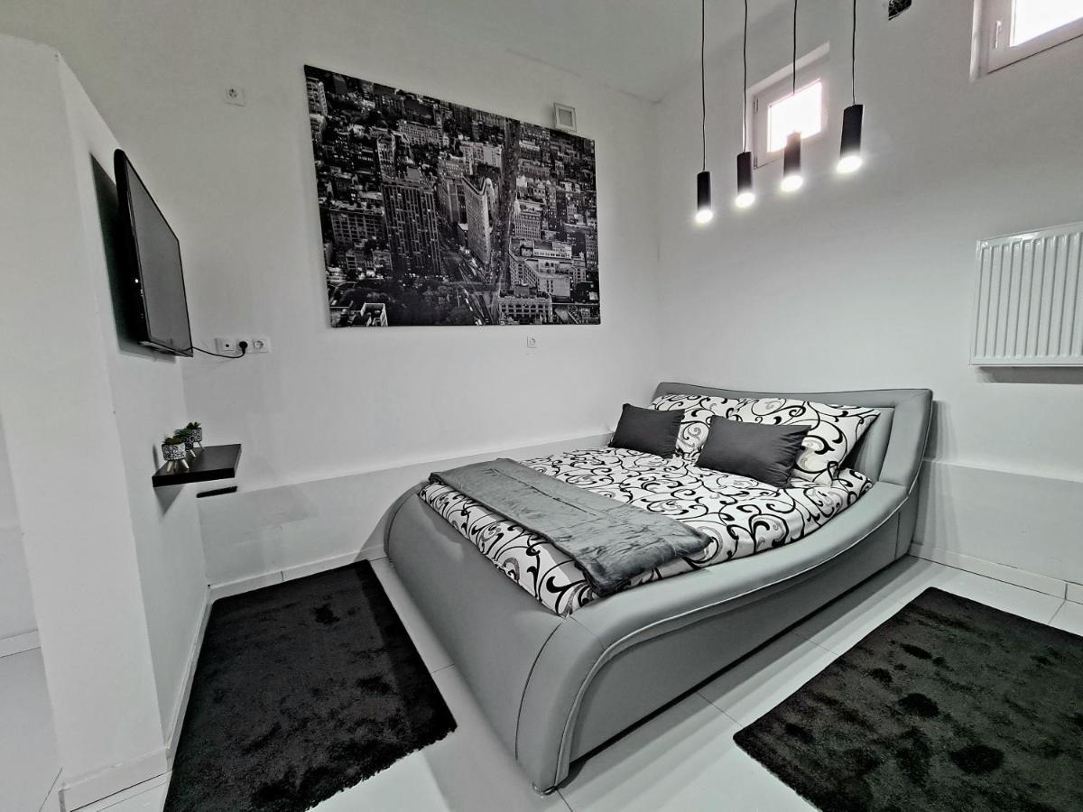 Airport Luxury Apartman 42 韦切什 外观 照片