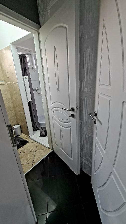 Airport Luxury Apartman 42 韦切什 外观 照片