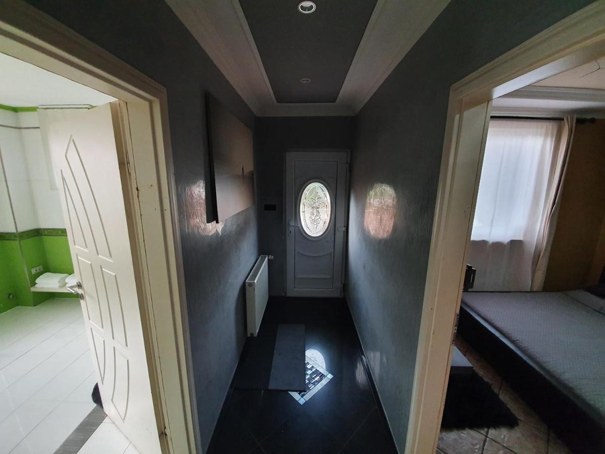 Airport Luxury Apartman 42 韦切什 外观 照片